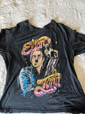 Daydreamer Elton John Graphic Tee - S